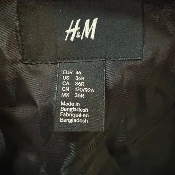 Men's H&M Black Vest Size 36R - Picture 4 of 7